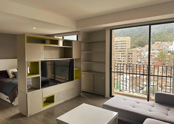 City And Mountain View Studio