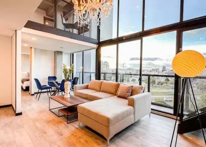 Skyline Suites - Elegant Living With Coworking & Scenic Views