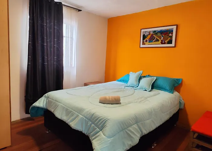 Mico Loco Casa Hostal