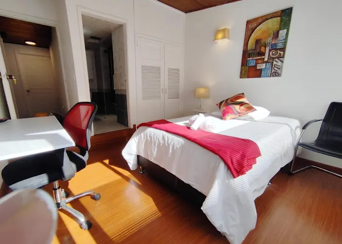 Unicentro baño y balcón privado Independiente