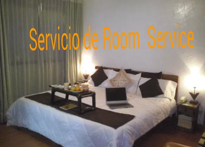 Hotel Quinta Paredes Inn
