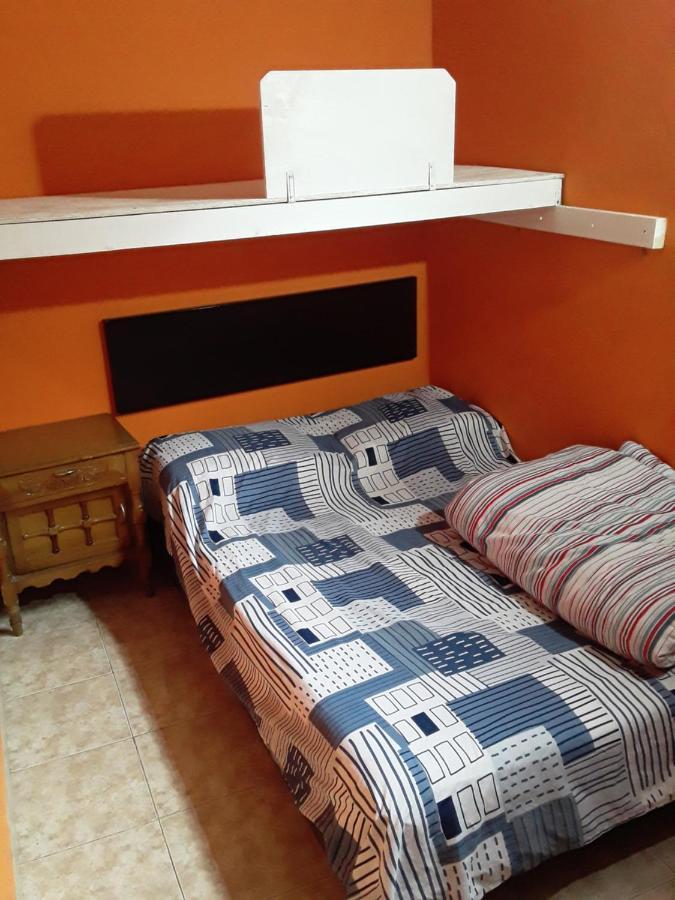 Okar - Airport Hostal