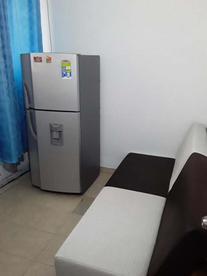 Hostal Okar - Airport