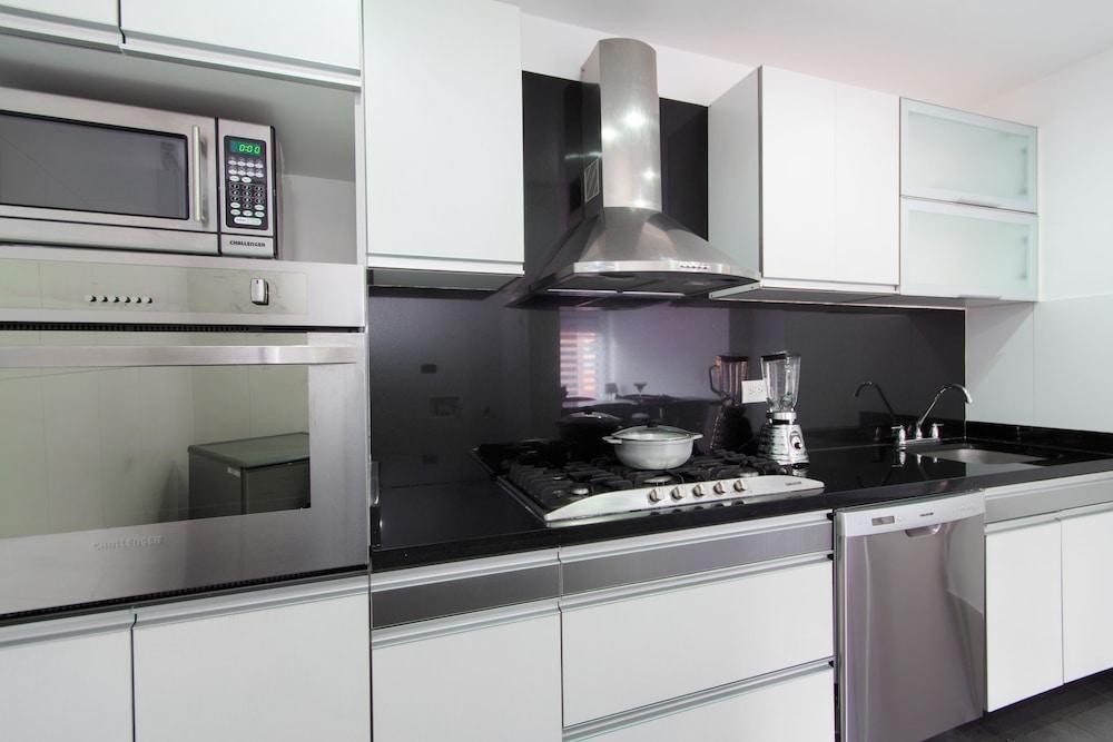 122 Plaza Apartahotel 3*