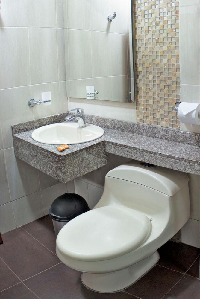 Dorado Gold Airport Hotel Bogotá