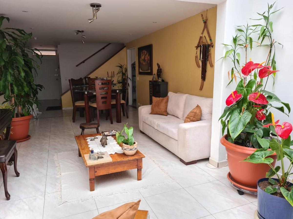 Tu Hogar Cerca A La Zona T Habitación en casa particular Bogotá