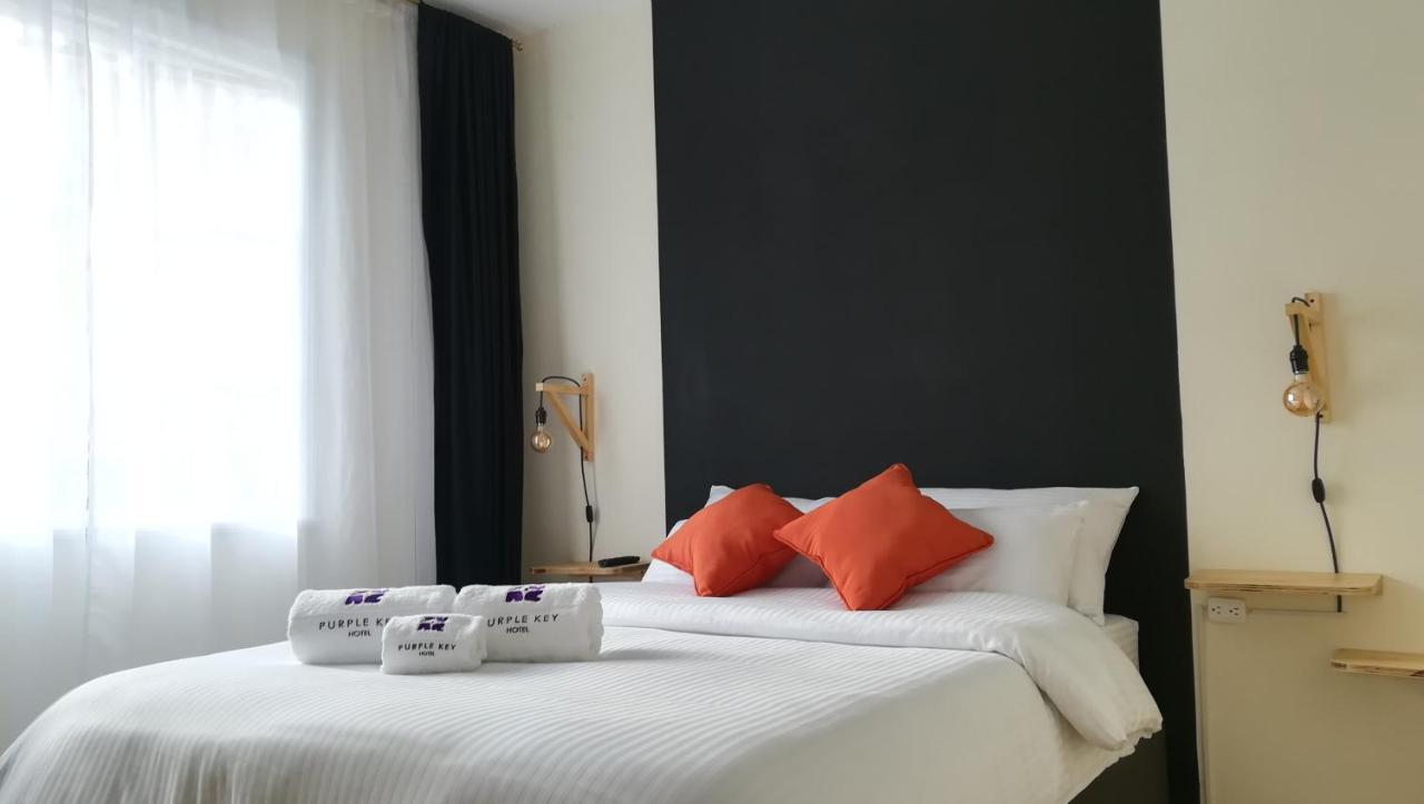 Purple Key Bed and breakfast *
