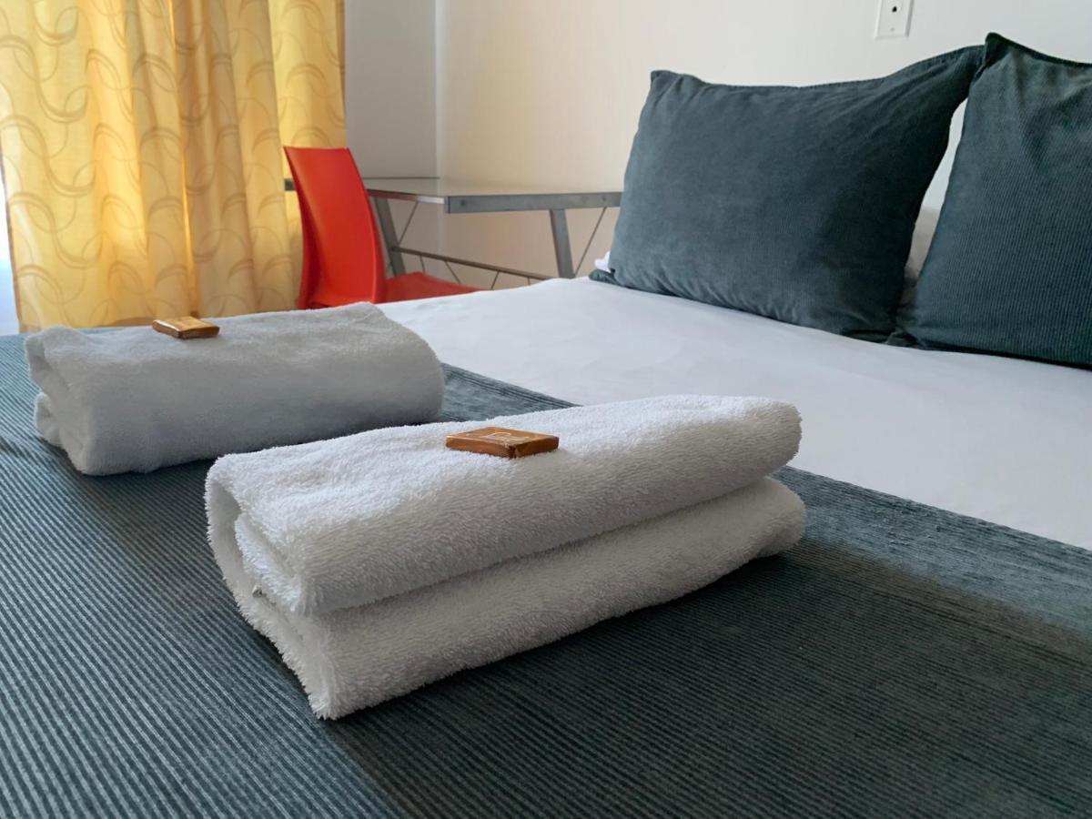 Hotel Pasajero Suites, Corferias 3*