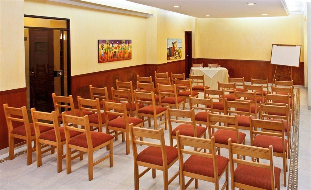 Hotel El Campin 3*
