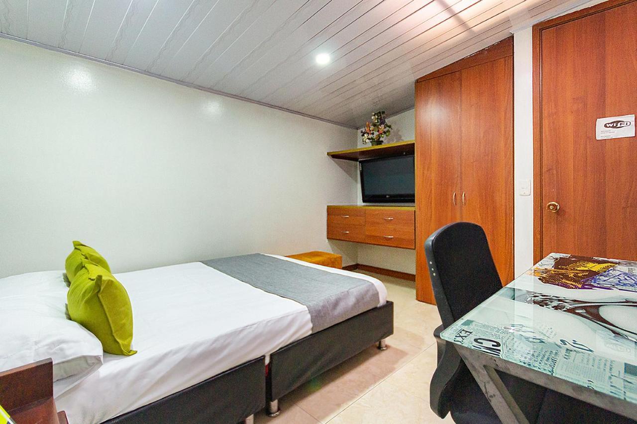 Ayenda Casa Howard 1092 Hotel 2*