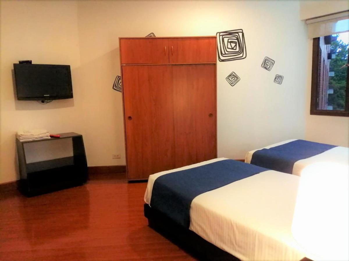 Cora 127 Plenitud Apartahotel 4*