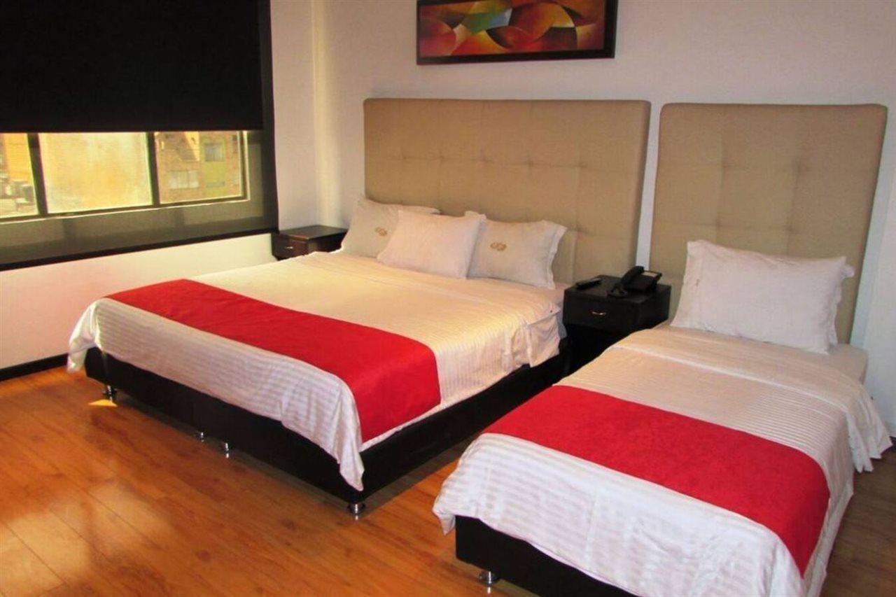 American Deluxe Hotel