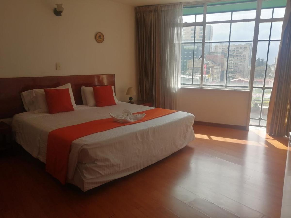 Hotel Santa Monica 3*