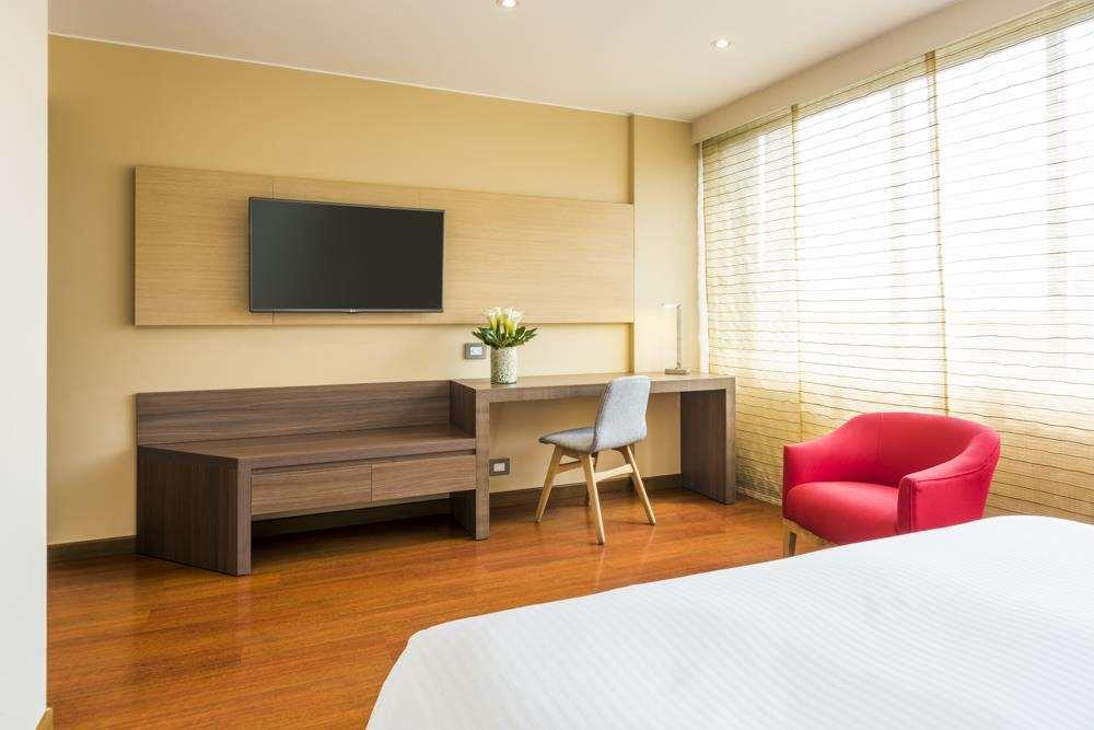 Hotel Cosmos 100 And Centro De Convenciones 5*