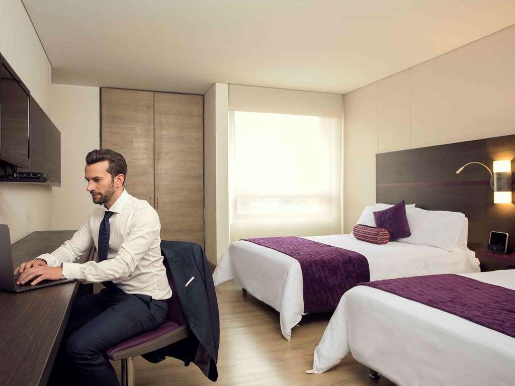 Mercure Bh Zona Financiera Hotel
