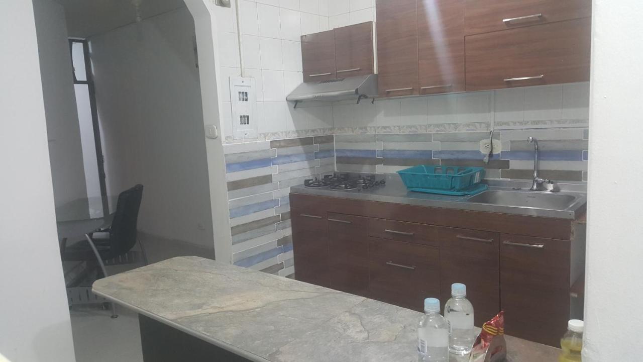 Apartamento Cerca Aeropuerto, Fotos Y Huellas Visa Americana, Embajada Eeuu Bogotá