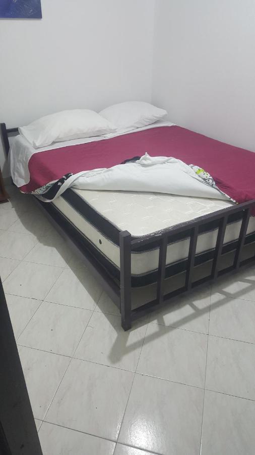 Apartamento Cerca Aeropuerto, Fotos Y Huellas Visa Americana, Embajada Eeuu