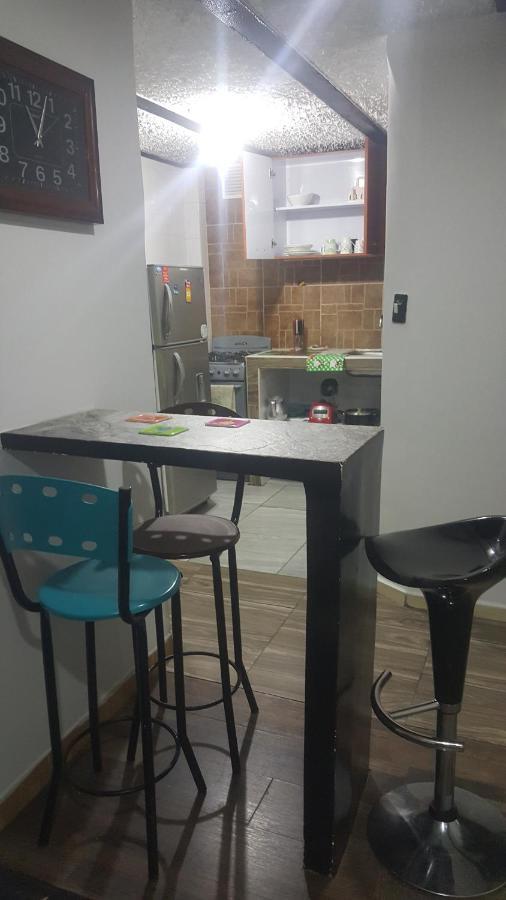 Apartamento Cerca Aeropuerto, Fotos Y Huellas Visa Americana, Embajada Eeuu Bogotá
