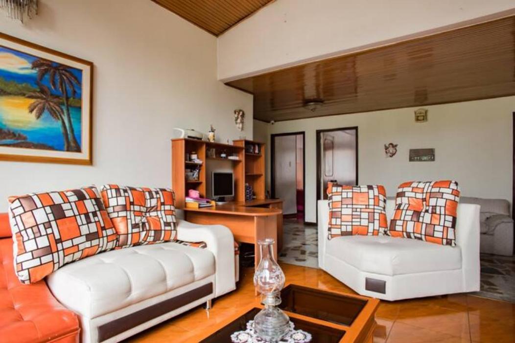 Habitación en casa particular Touristic House *