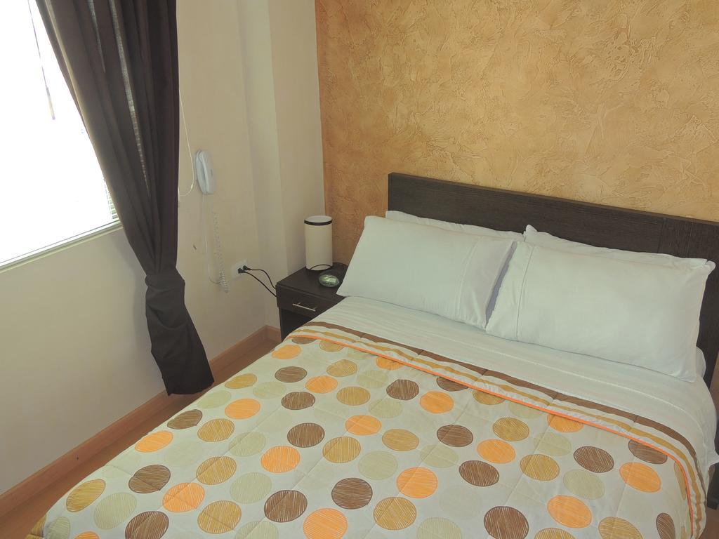 Titan & Hotel Bogota