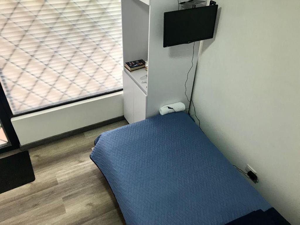Apto Privado Cerca Al Aeropuerto -transporte Disponible Apartamento *