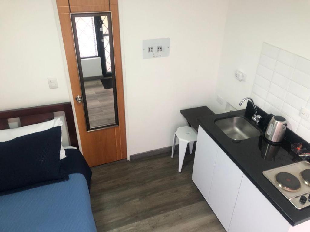 Apto Privado Cerca Al Aeropuerto -transporte Disponible Apartamento Bogotá