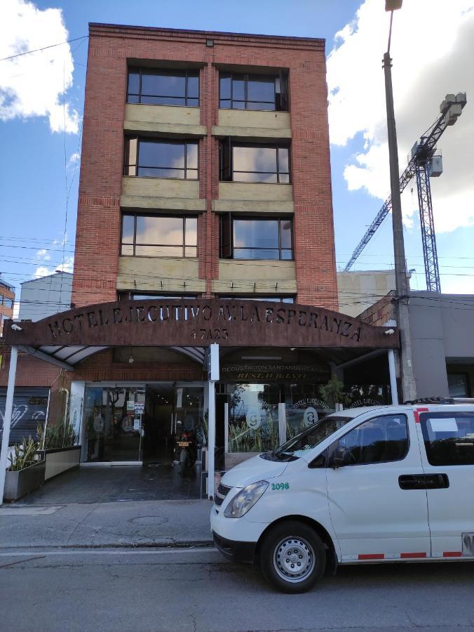 Ejecutivo Av La Esperanza 3* Bogotá