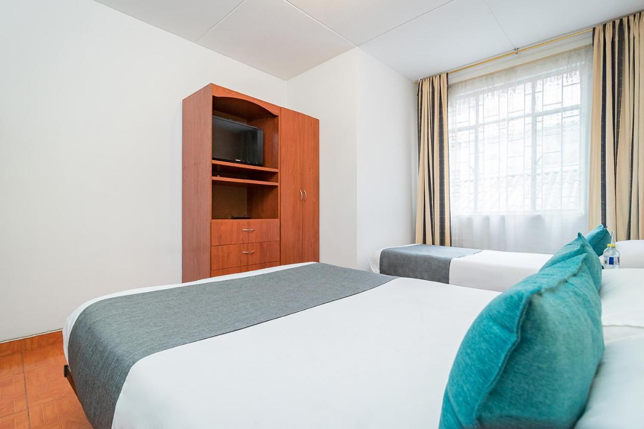 Hotel Ayenda Casa Maconglo - Hotel1022 Bogotá