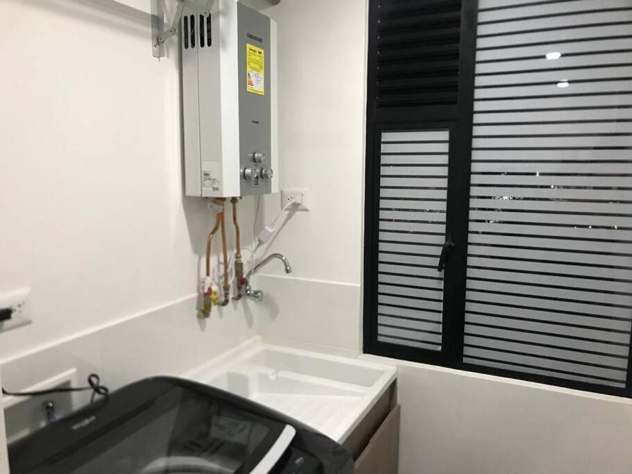 Confortable Apto 10 Min Del Aeropuerto Parq Gratis Apartamento Bogotá