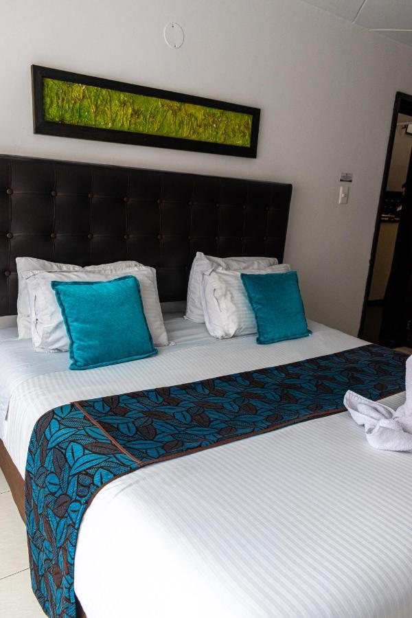 Hotel House A 5 Min De La Embajada Americana 3*