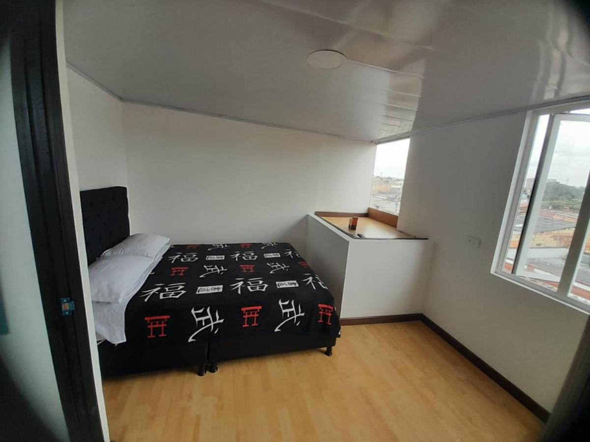 Cerca Club Militar Corferias, Embajada Americana 501 Apartamento