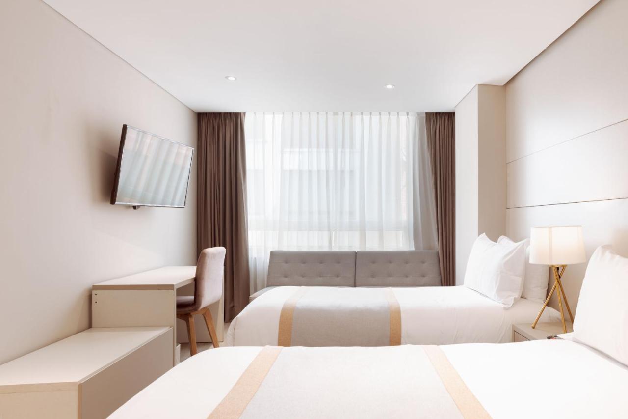 Bog Corferias Hotel