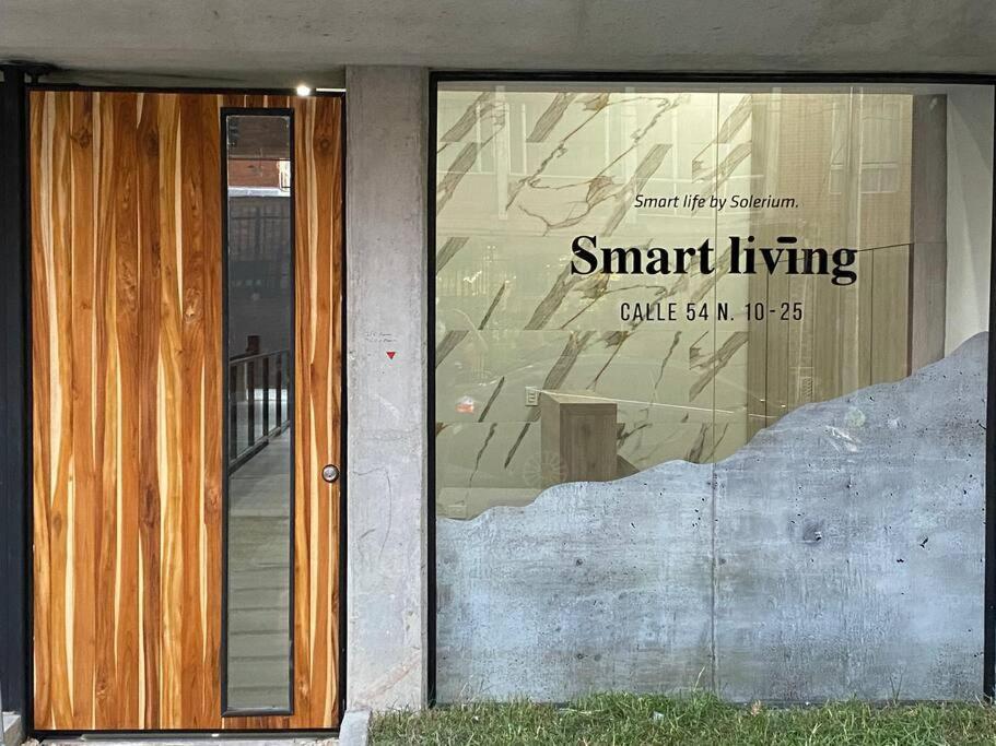 Smart Living 54 * Bogotá