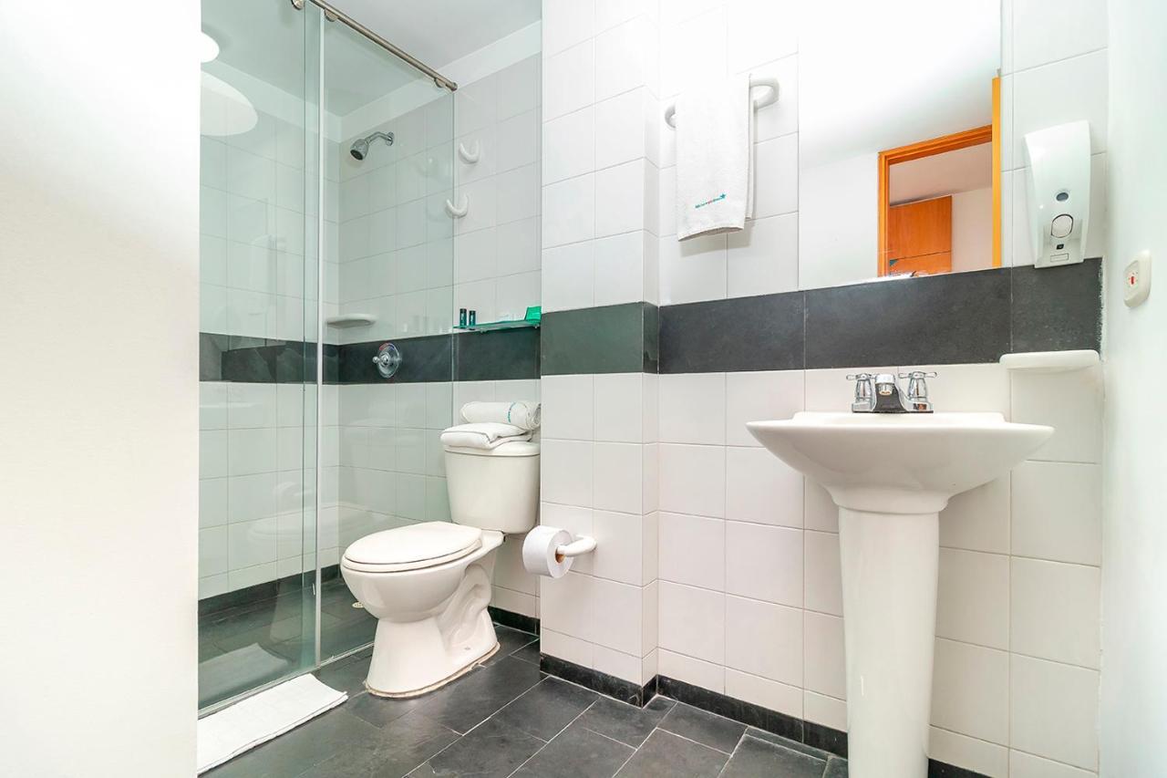 Ayenda Abitare 56 Hotel 3*