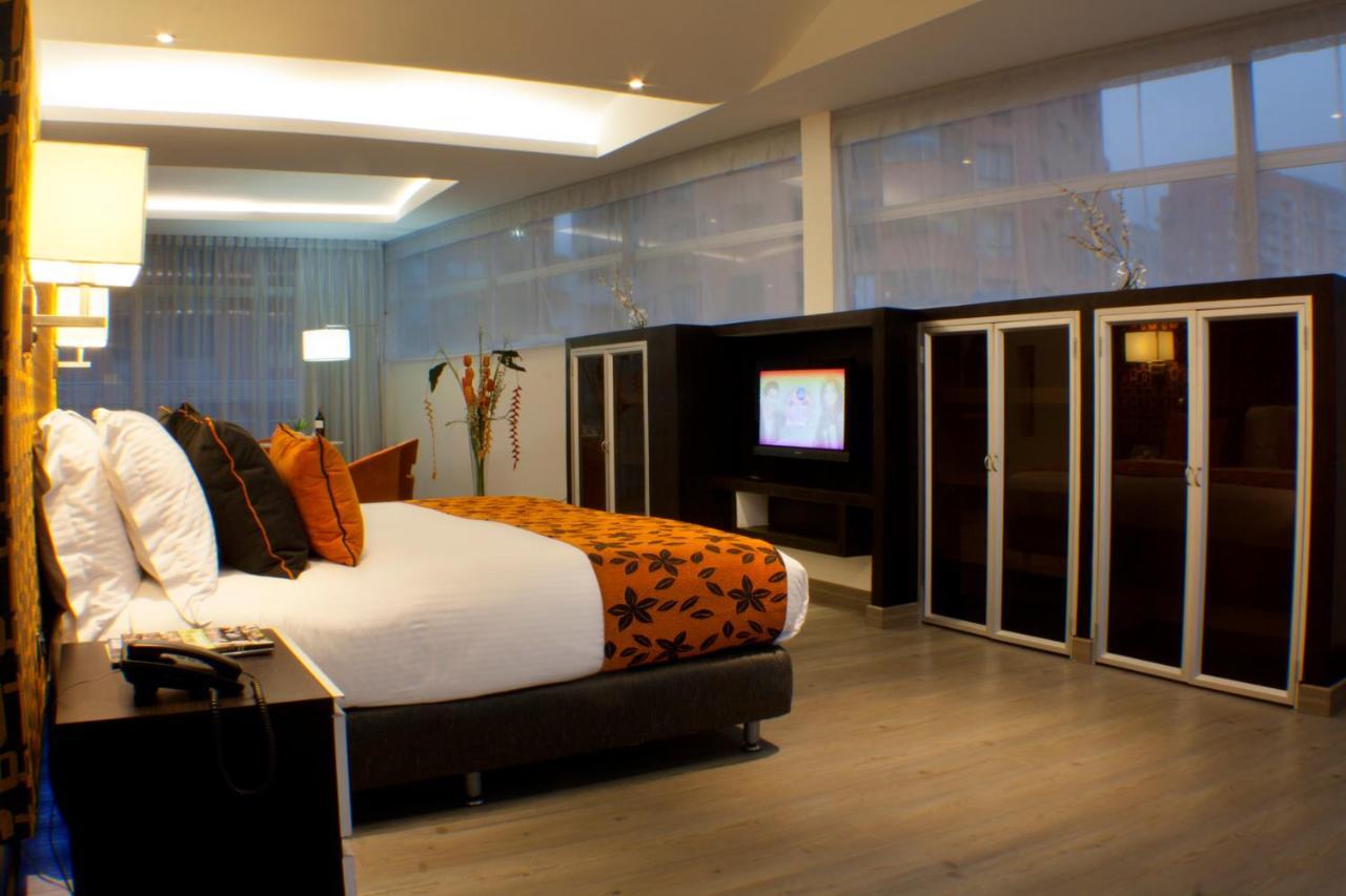 Hotel Expo Parque Bavaria 3*