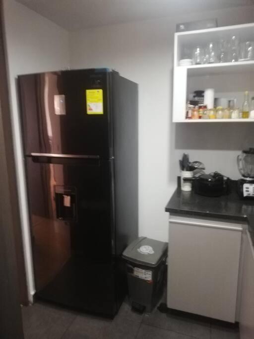 Hermosa Habitación Privada En Conjunto Residencial Cerca Al Aeropuerto Y Terminal De Bogotá, Zonas Comunes Se Comparten Con 1 Persona Bogotá