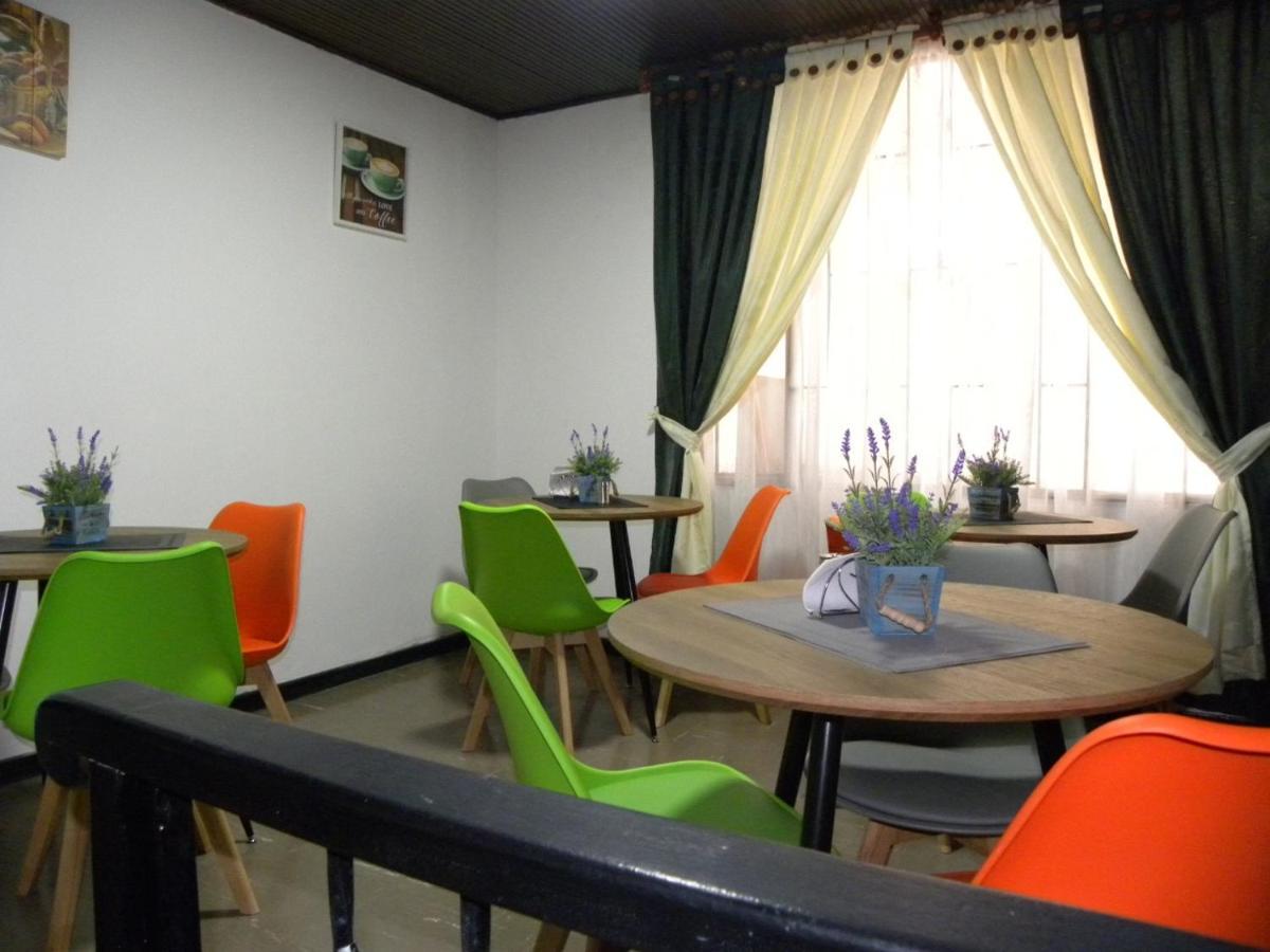 Casa Hotel Consul Travel Pensión *