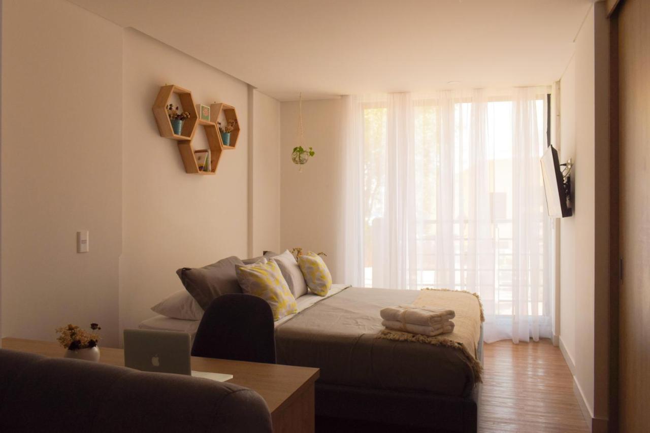 Moderno Loft Con Balcón En El Centro Histórico Junto Al Externado *