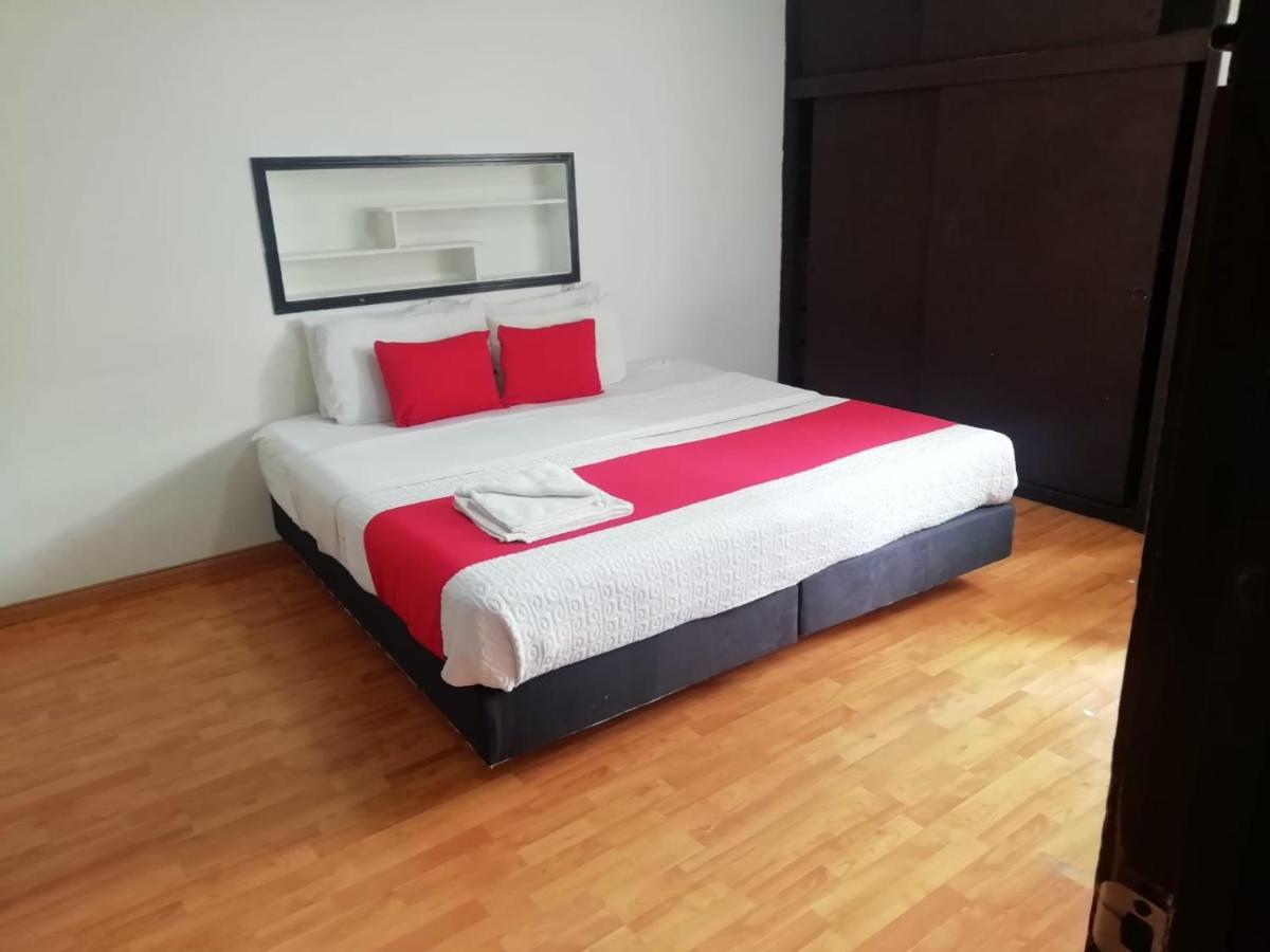 Hotel La Estancia Hotel