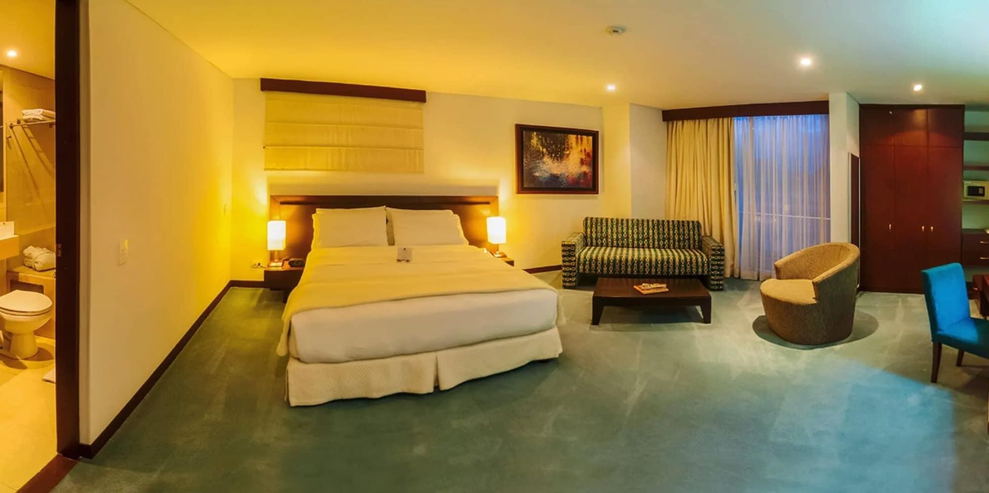 Hotel Blue