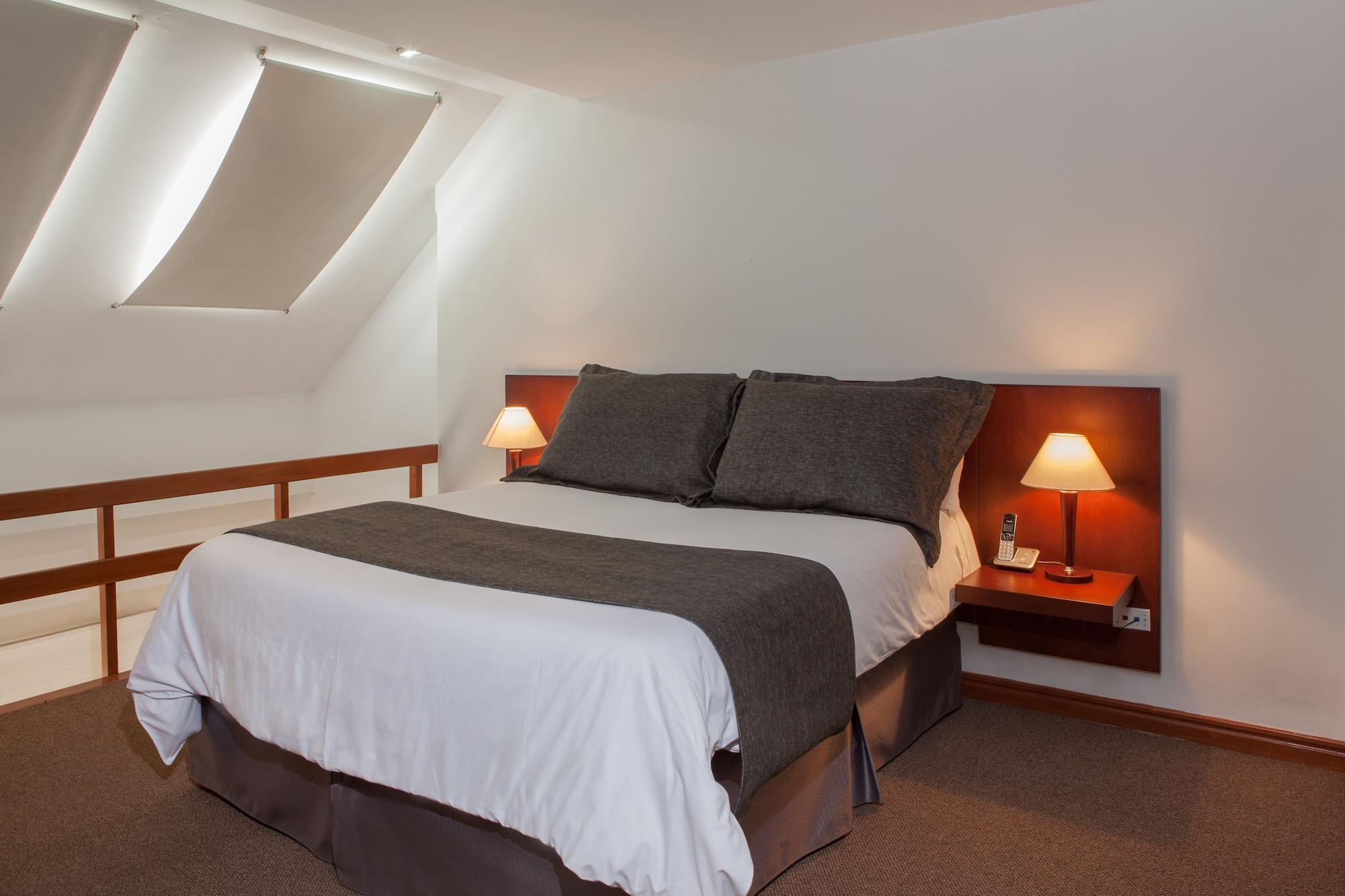 Cora 96 Street Apartahotel 4*
