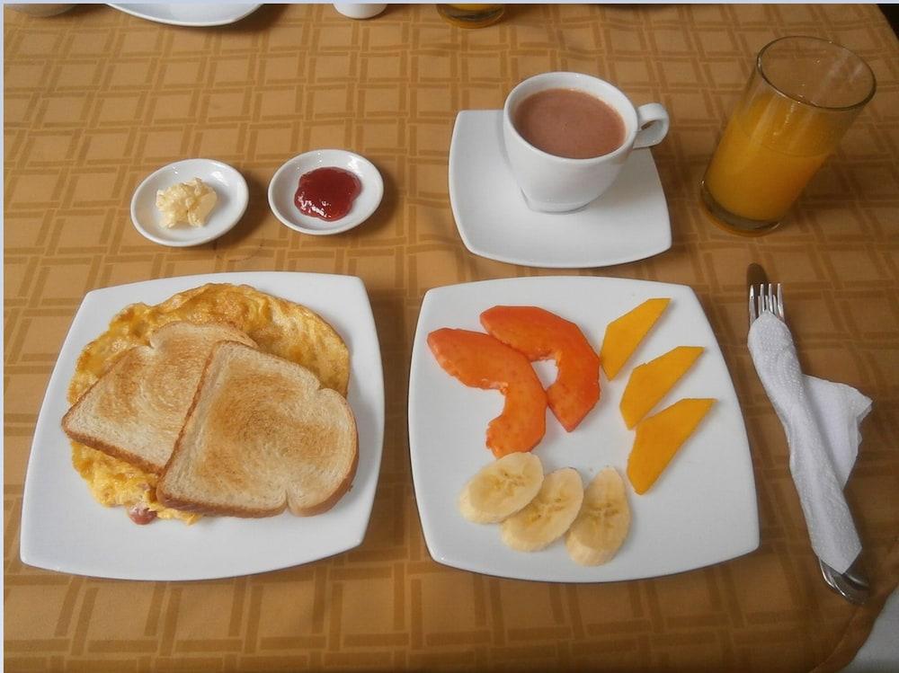 Santa Lucia Boutique Hotel 5*
