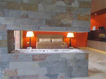Be Feria De Exposicion Hotel
