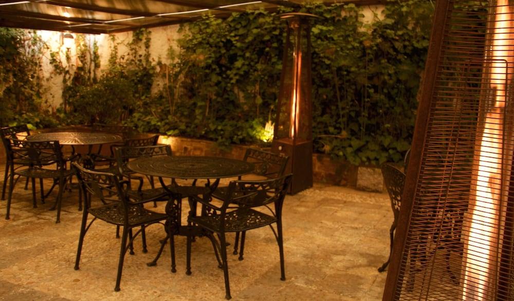 Casona Usaquen Hotel
