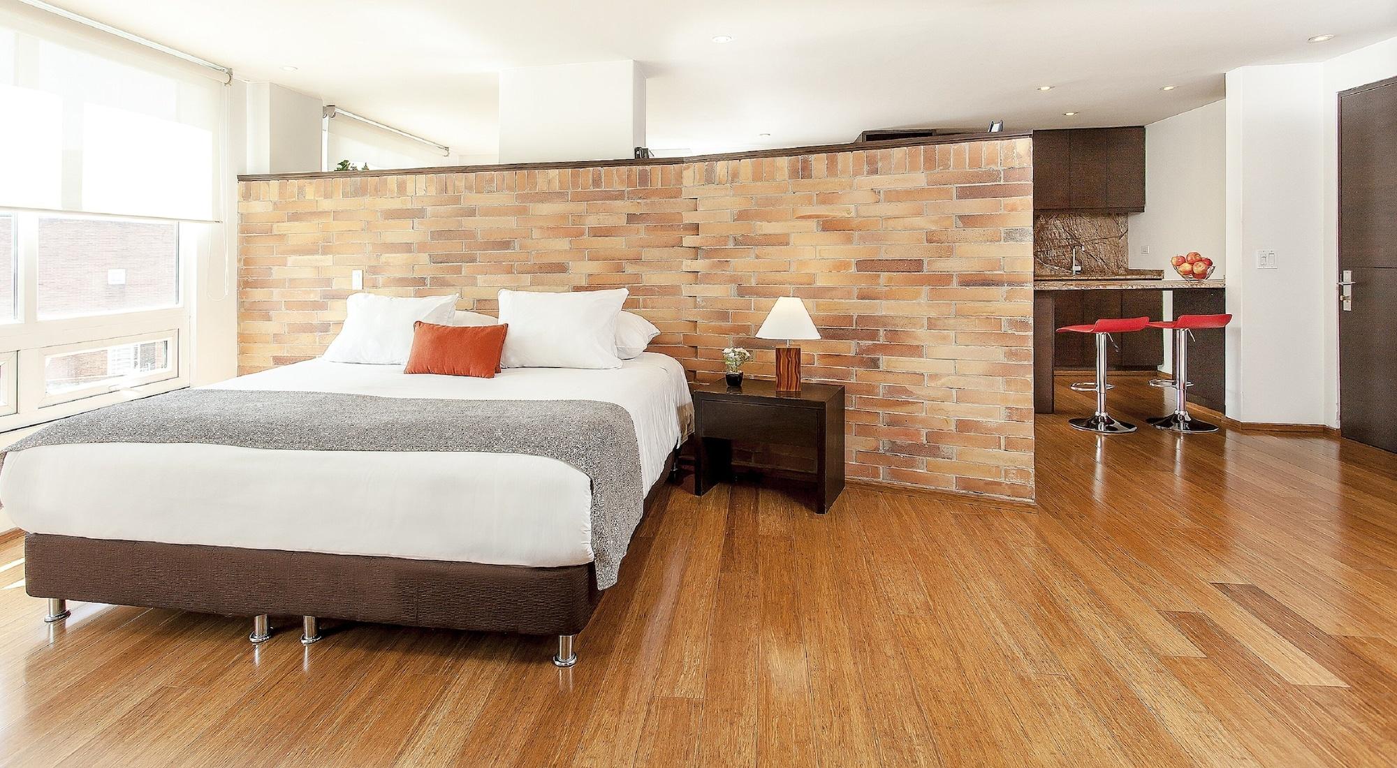 Nico Apartasuites 4*