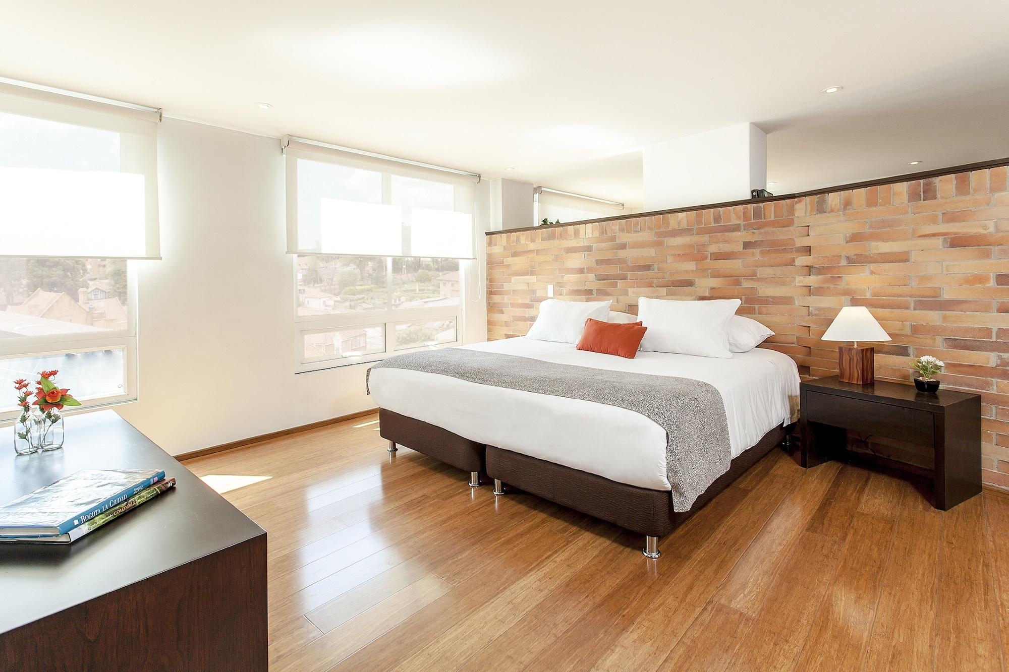 Nico Apartasuites Hotel
