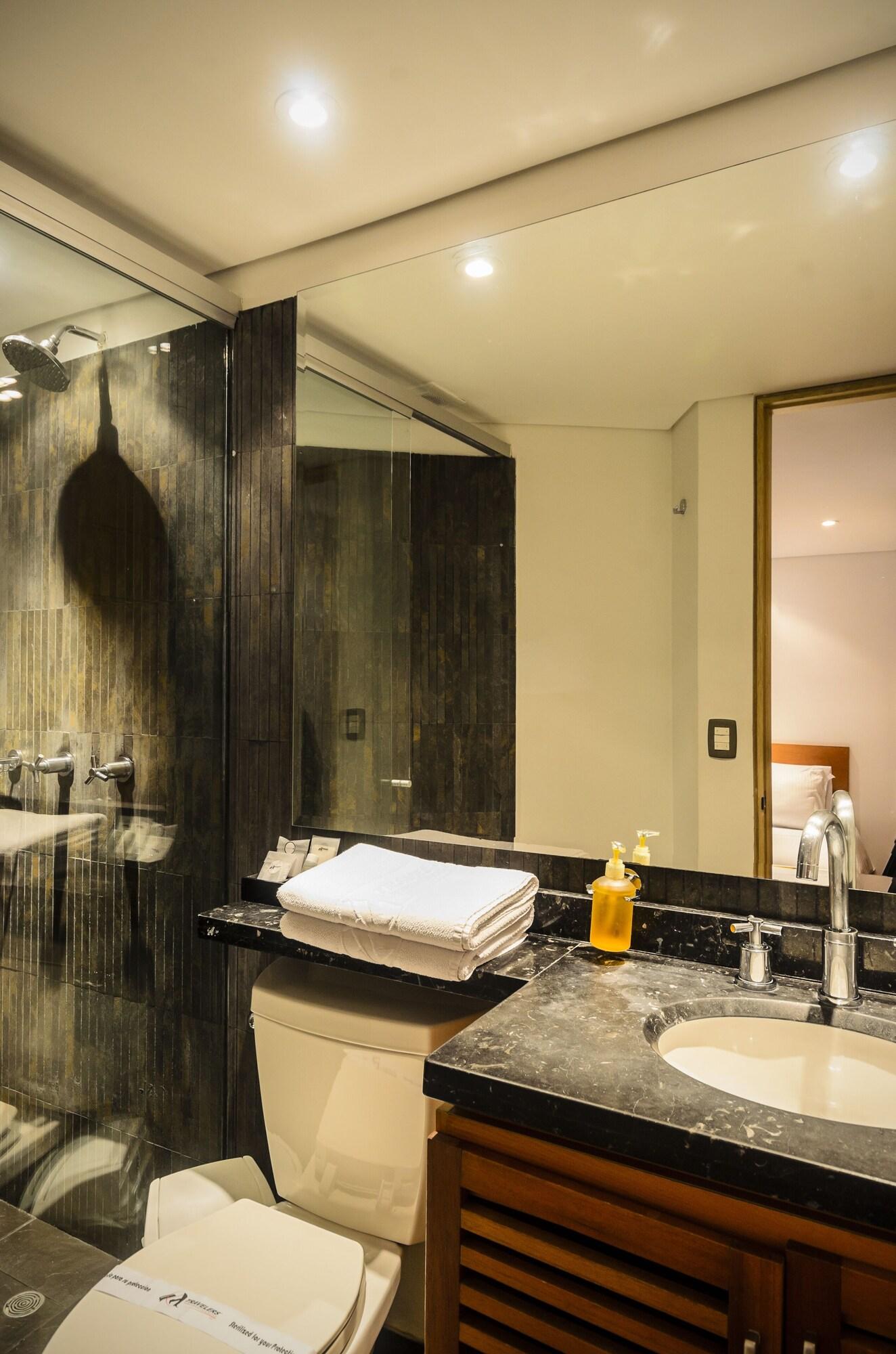 Travelers Obelisco Apartahotel 4*