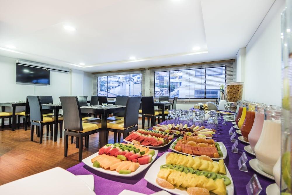 Apartahotel Travelers Obelisco Bogotá