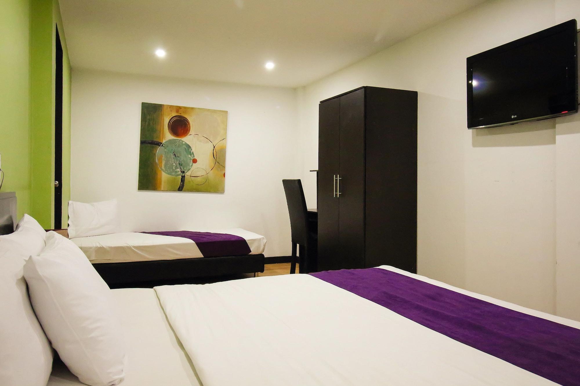 Hotel Expohotel 3*