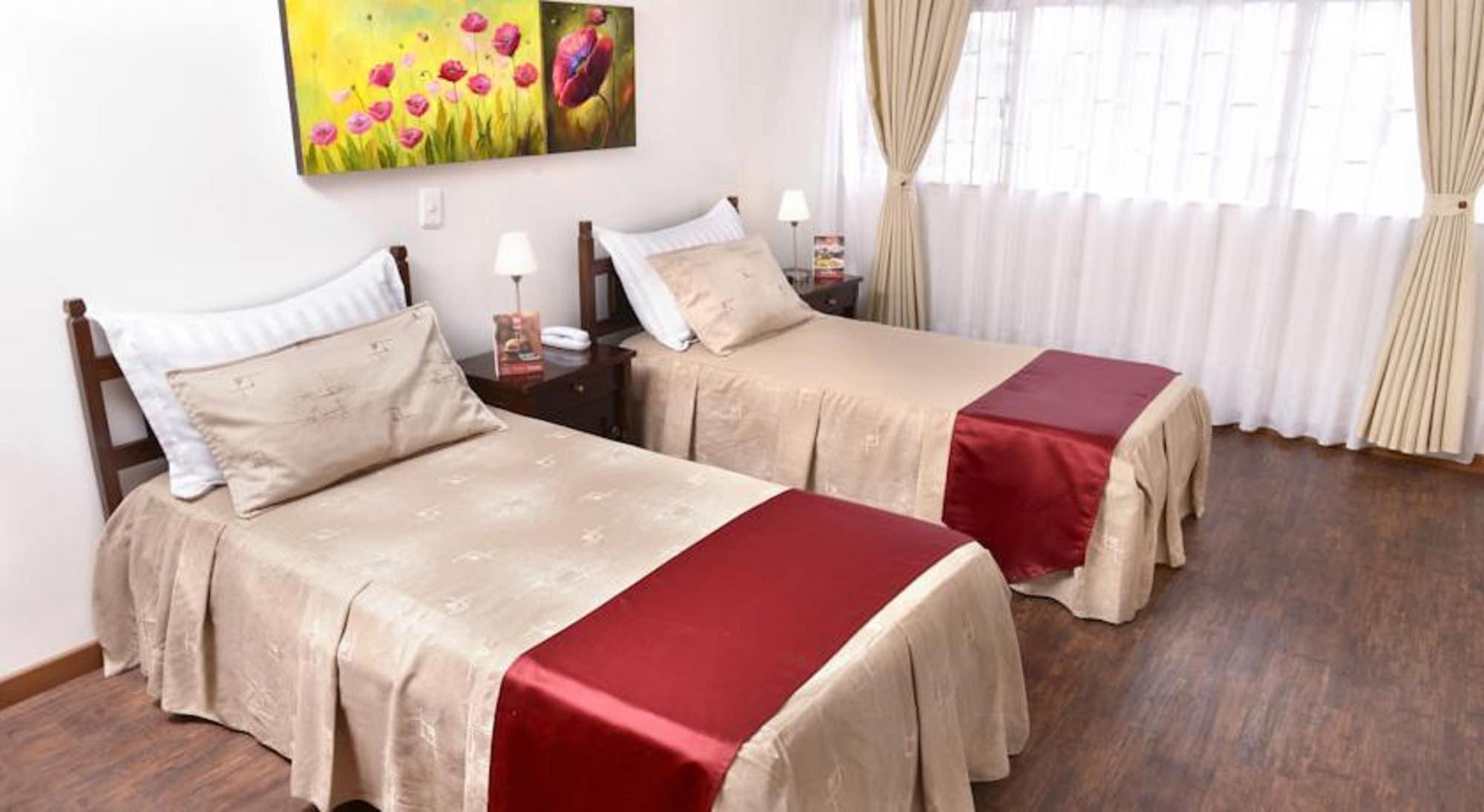 Hotel Cm House - Moreno